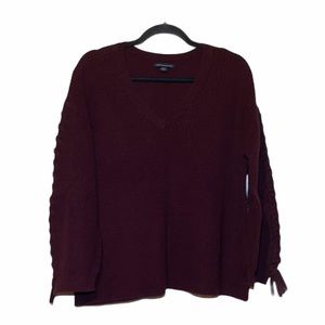 American Eagle maroon v-neck sweater